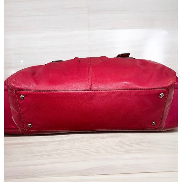 Y2K Coach F13732 Soho Pleated Leather Satchel Bag - Picture 4 of 14